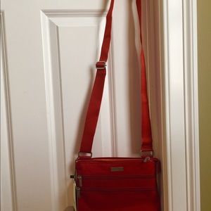 Baggallini cross body purse